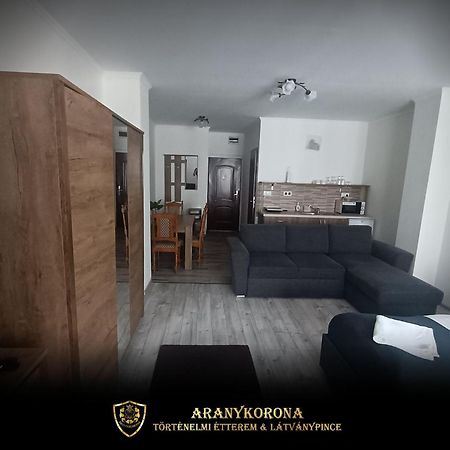 Aranykorona Apartmanhaz Miskolc Eksteriør bilde