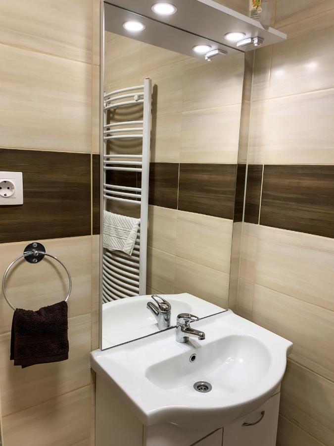 Aranykorona Apartmanhaz Miskolc Eksteriør bilde