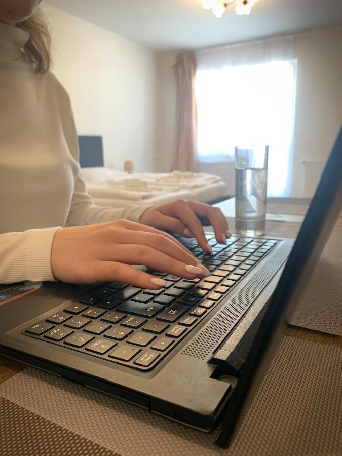 Aranykorona Apartmanhaz Miskolc Eksteriør bilde