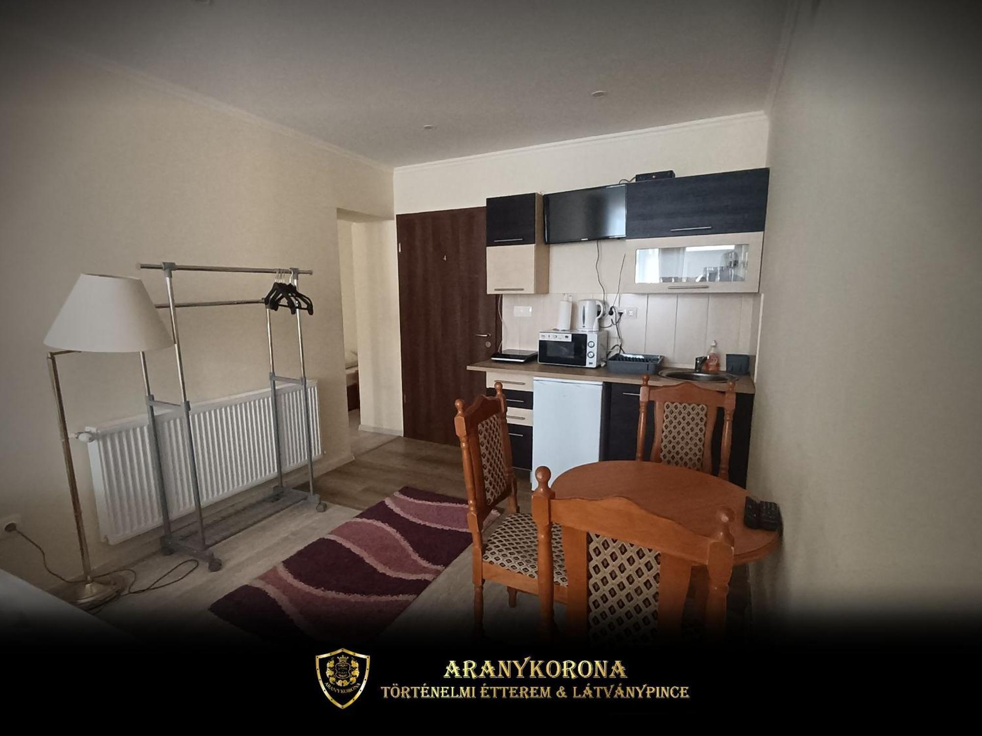 Aranykorona Apartmanhaz Miskolc Eksteriør bilde