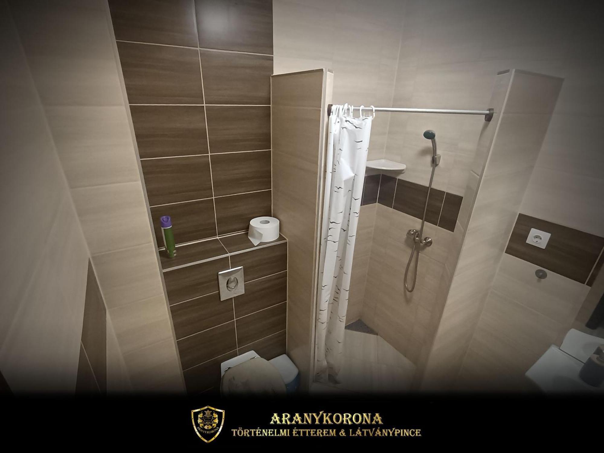 Aranykorona Apartmanhaz Miskolc Eksteriør bilde