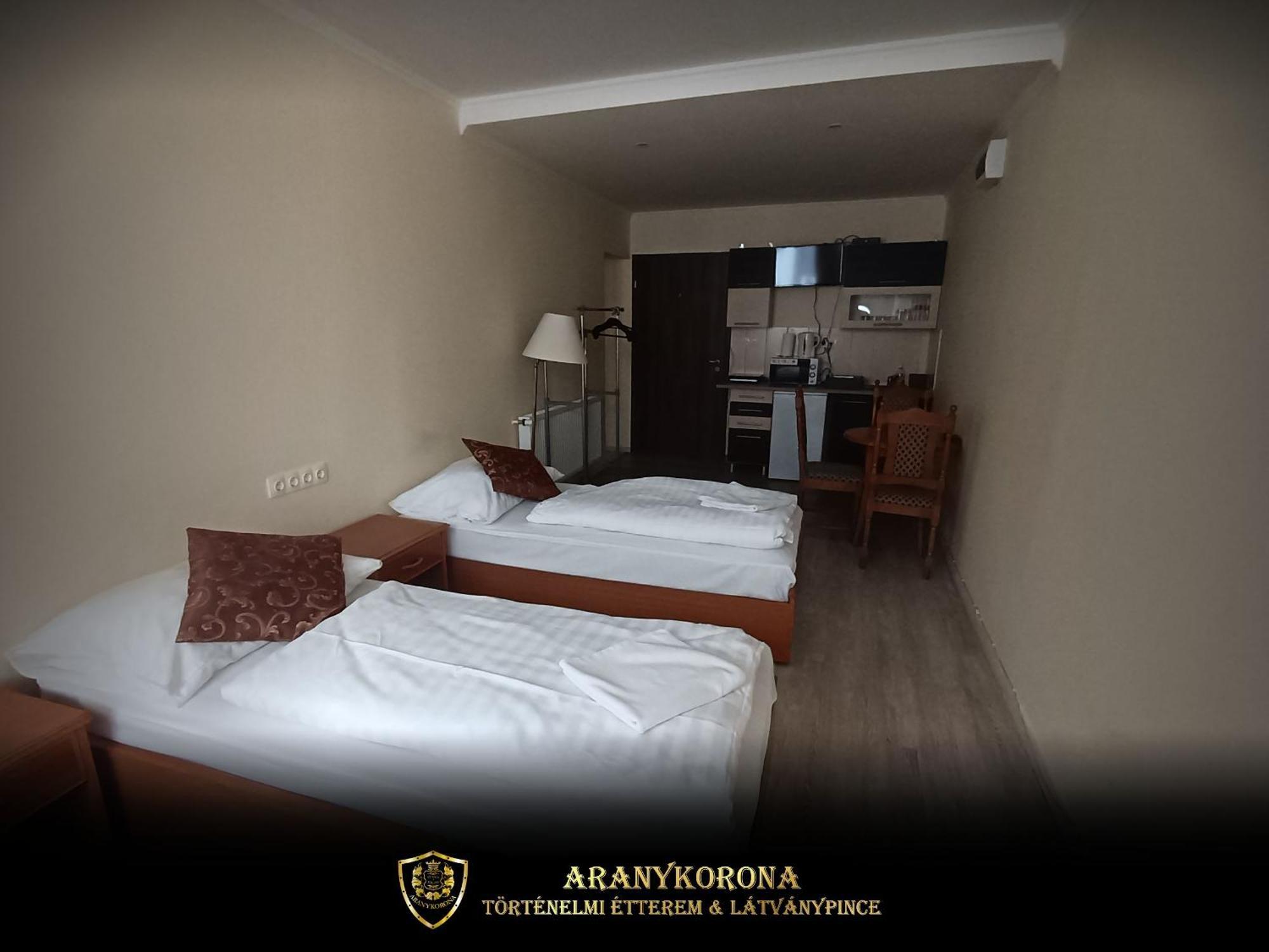 Aranykorona Apartmanhaz Miskolc Eksteriør bilde