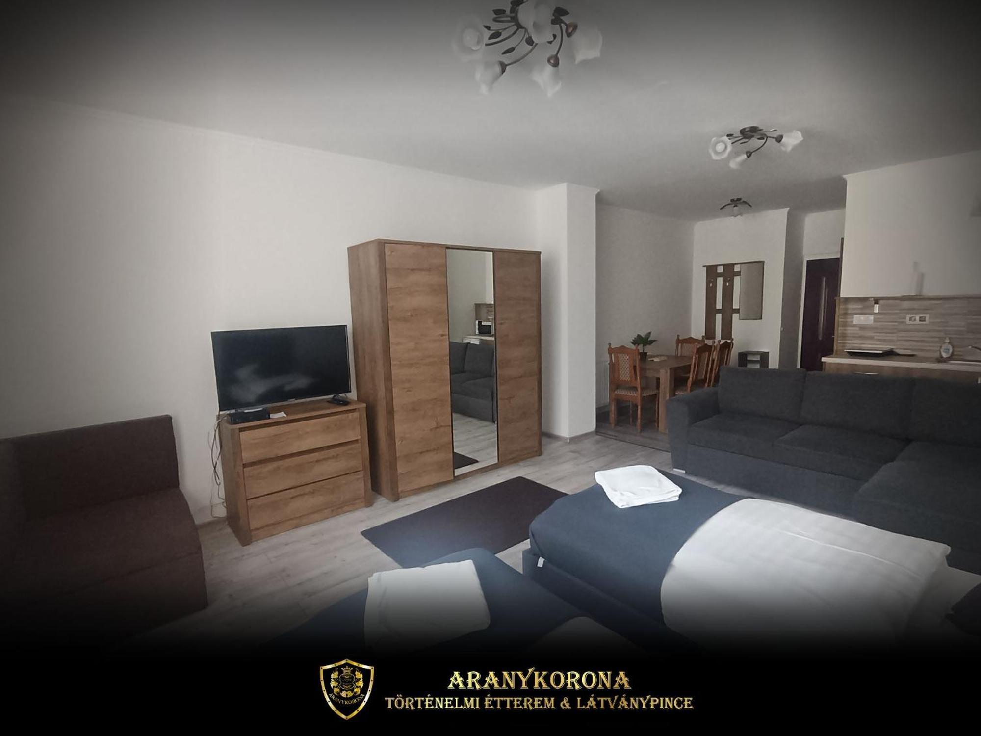 Aranykorona Apartmanhaz Miskolc Eksteriør bilde
